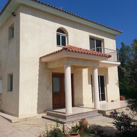 House In Pyrgos Villa Exterior photo